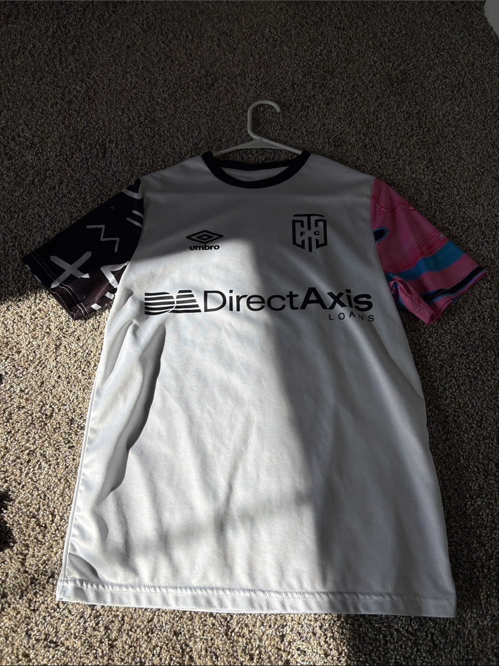 Umbro White Jersey with Pink and Black Patterned Sleeves